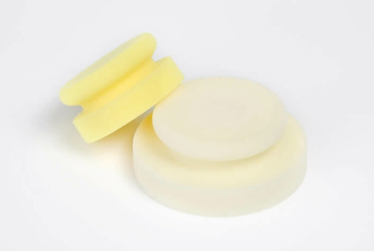 Hand-polishing sponges made of PUR foam