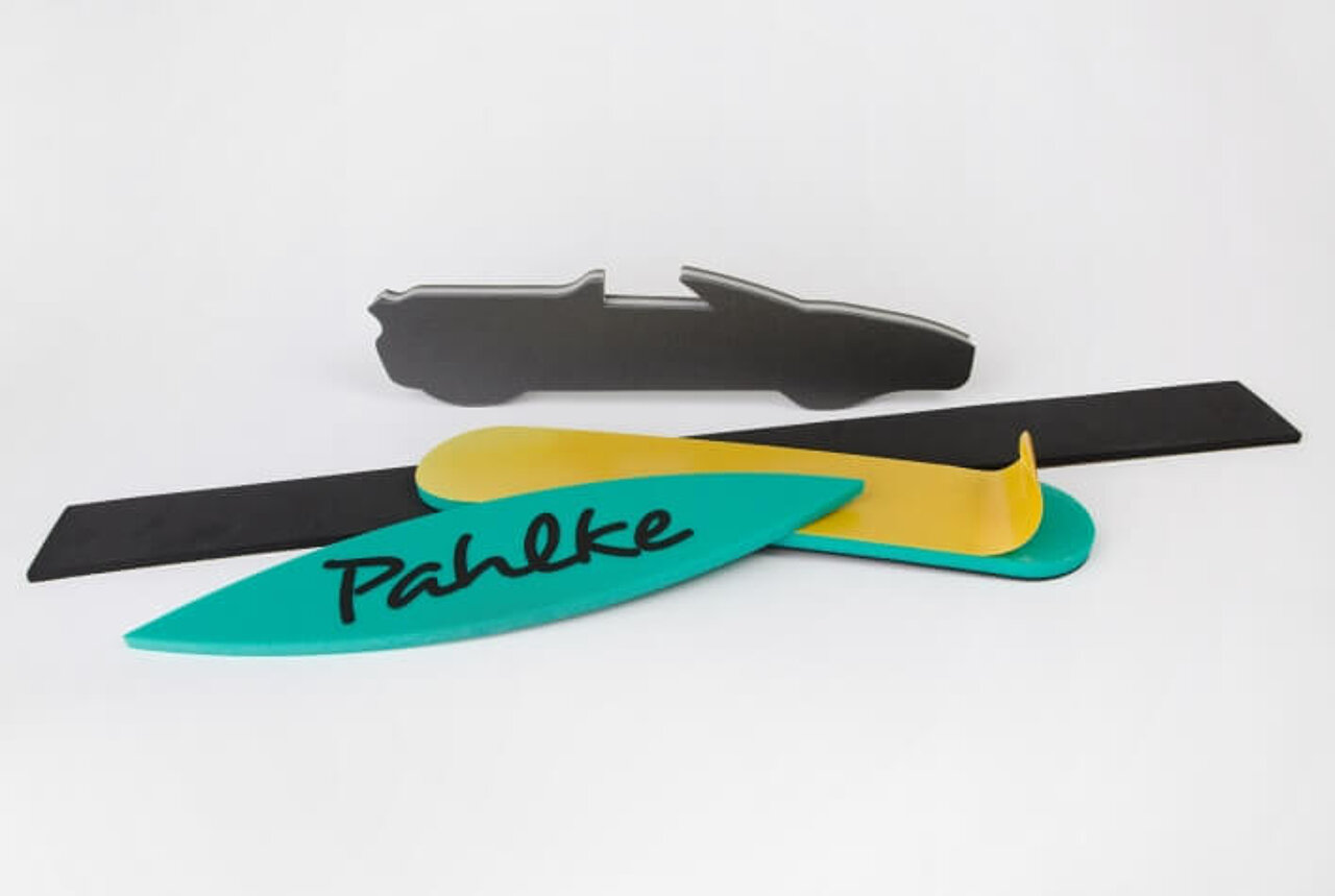 Garage stop strips in various colours and shapes