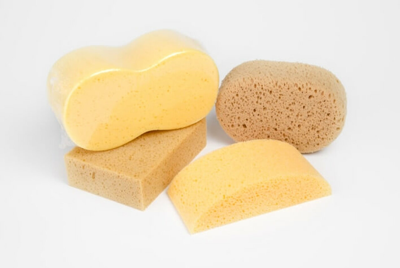 Cleaning sponges made of sponge foam