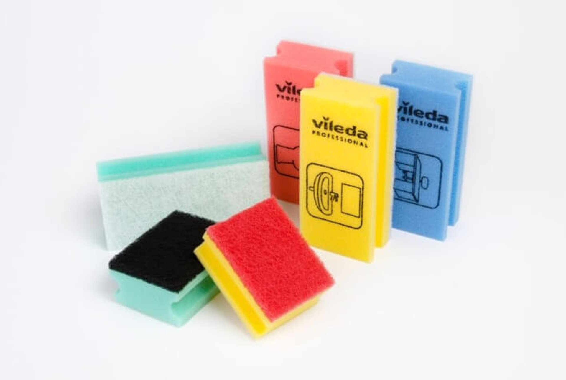 Non-woven sponges made of PUR foam for the professional sector